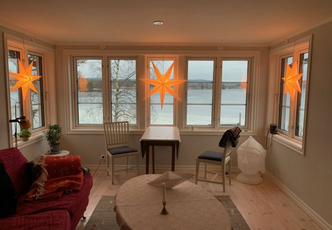 Ferienhaus in Söderbärke - Grosses Ferienhaus direkt am See in Traumlage Ferienhaus in Söderbärke - Grosses Ferienhaus direkt am See in Traumlage