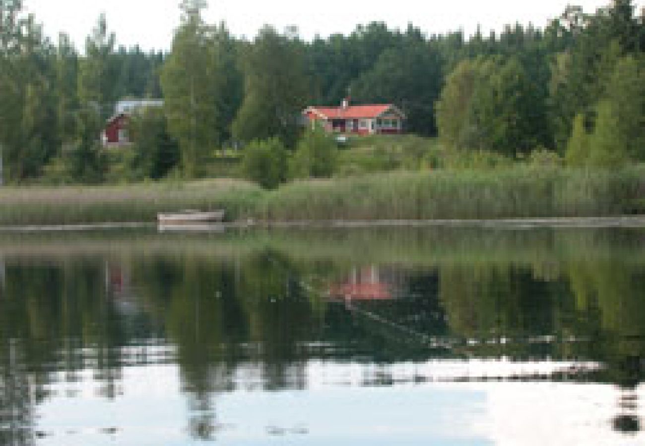 Ferienhaus in Hultsfred - Urlaub am See in Småland