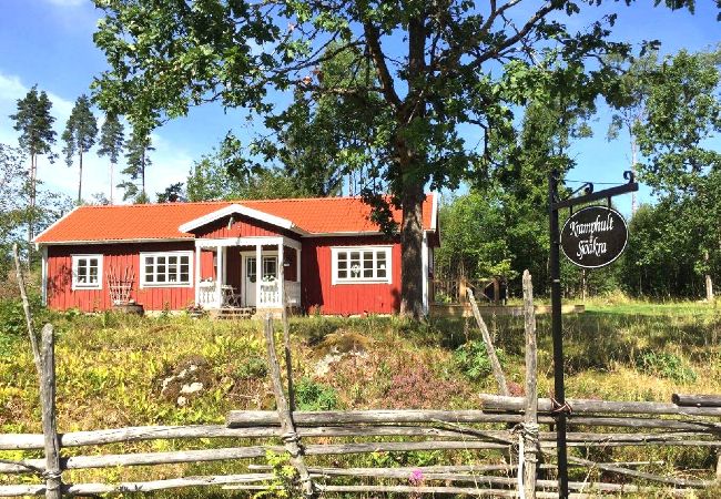  in Lammhult - Ferienhaus mit Internet, Sauna und Motorboot am See Stråken in Småland