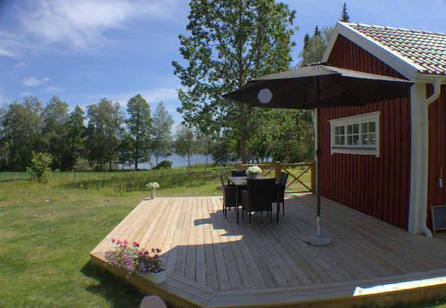 Ferienhaus in Lammhult - Ferienhaus mit Internet und Sauna und Boot am See Stråken in Småland Ferienhaus in Lammhult - Ferienhaus mit Internet und Sauna und Boot am See Stråken in Småland