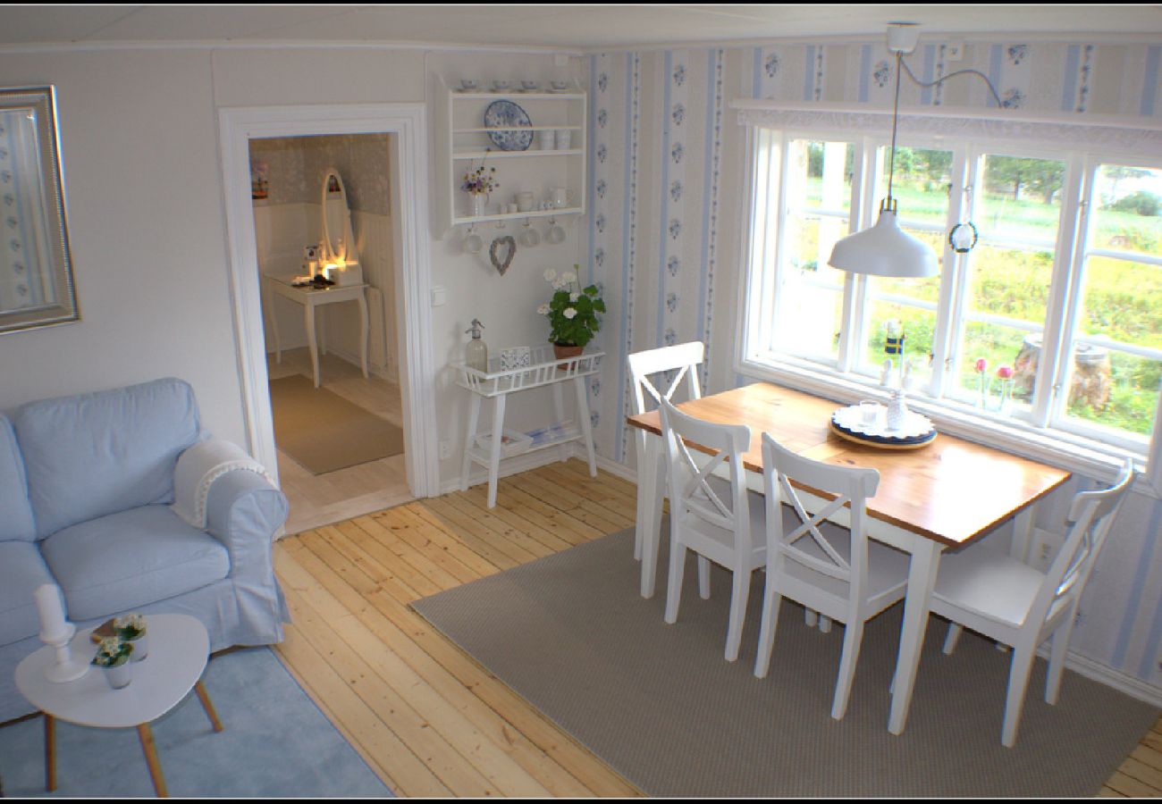 Ferienhaus in Lammhult - Ferienhaus mit Internet und Sauna und Boot am See Stråken in Småland