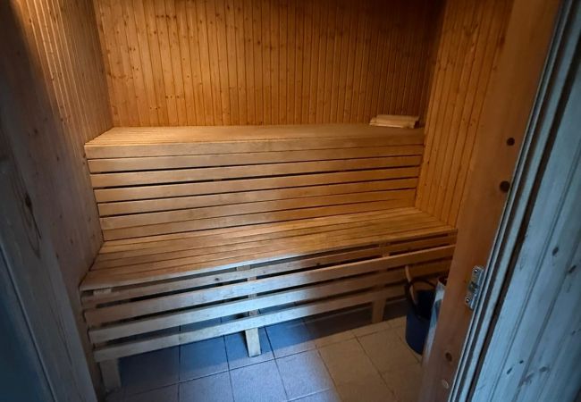 Ferienhaus in Ryd - Grosses, geräumiges Ferienhaus in Alleinlage mit Wintergarten - Hot tub - Pool - Sauna Ferienhaus in Ryd - Grosses, geräumiges Ferienhaus in Alleinlage mit Wintergarten - Hot tub - Pool - Sauna