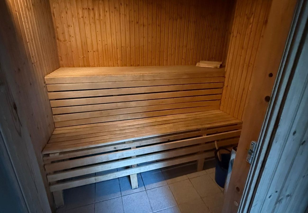 Ferienhaus in Ryd - Grosses, geräumiges Ferienhaus in Alleinlage mit Wintergarten - Hot tub - Pool - Sauna