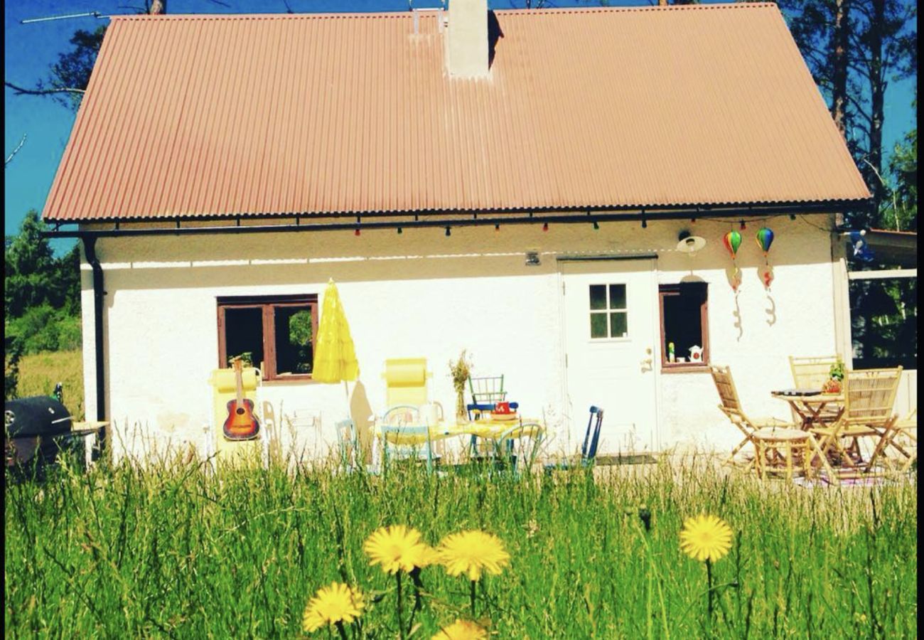 Ferienhaus in Stånga - Ferienhaus mit eigenem kleinen See auf der Sommerinsel Gotland