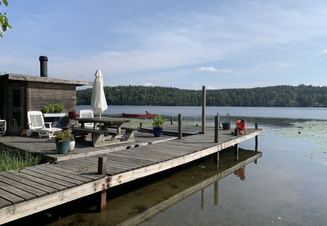 Ferienhaus in Mölnbo - Pferdehof mit Seeblick