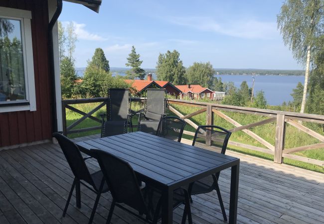 Ferienhaus in Sollerön - Urlaub mit Seeblick auf den wunderschönen Siljansee