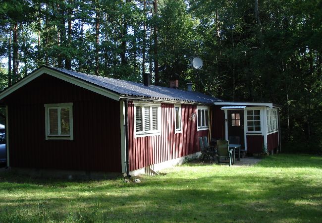 Ferienhaus in Markaryd - Ferienhaus direkt am Loka-See mit eigenem Boot Ferienhaus in Markaryd - Ferienhaus direkt am Loka-See mit eigenem Boot