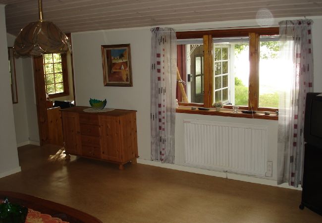 Ferienhaus in Markaryd - Ferienhaus direkt am Loka-See mit eigenem Boot Ferienhaus in Markaryd - Ferienhaus direkt am Loka-See mit eigenem Boot