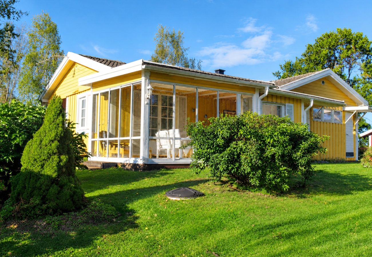 Ferienhaus in Torsö - Ferienhaus direkt am Vänernsee