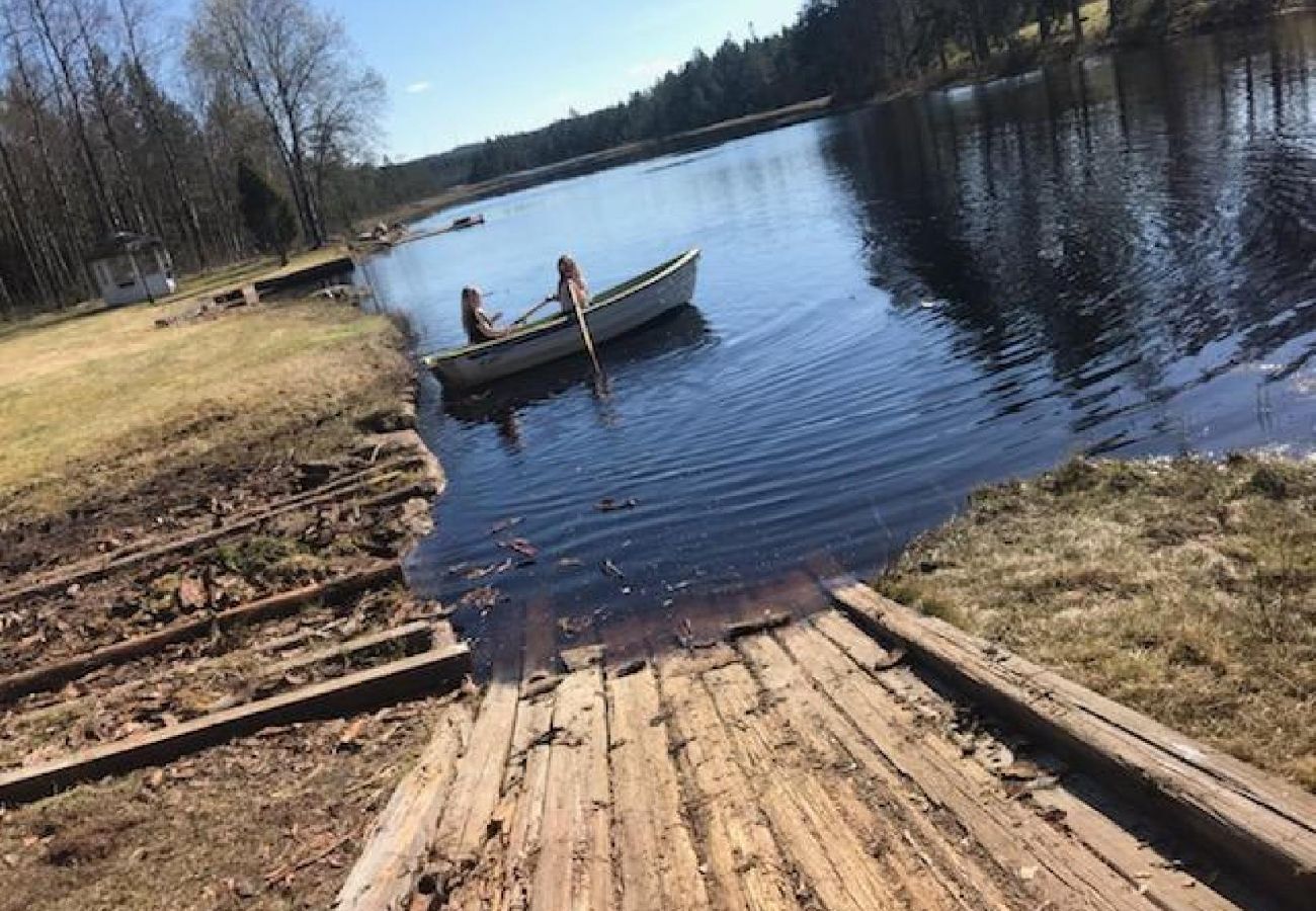Ferienhaus in Tranemo - Ferienhaus am See und 15 Minuten vom Skigebiet Isaberg