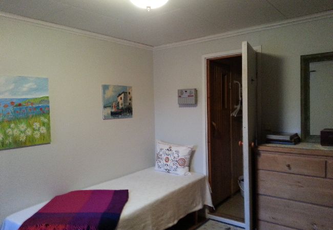 Ferienhaus in Skinnskatteberg - Ferienhaus direkt am See in Bergslagen mit Sauna und Boot Ferienhaus in Skinnskatteberg - Ferienhaus direkt am See in Bergslagen mit Sauna und Boot