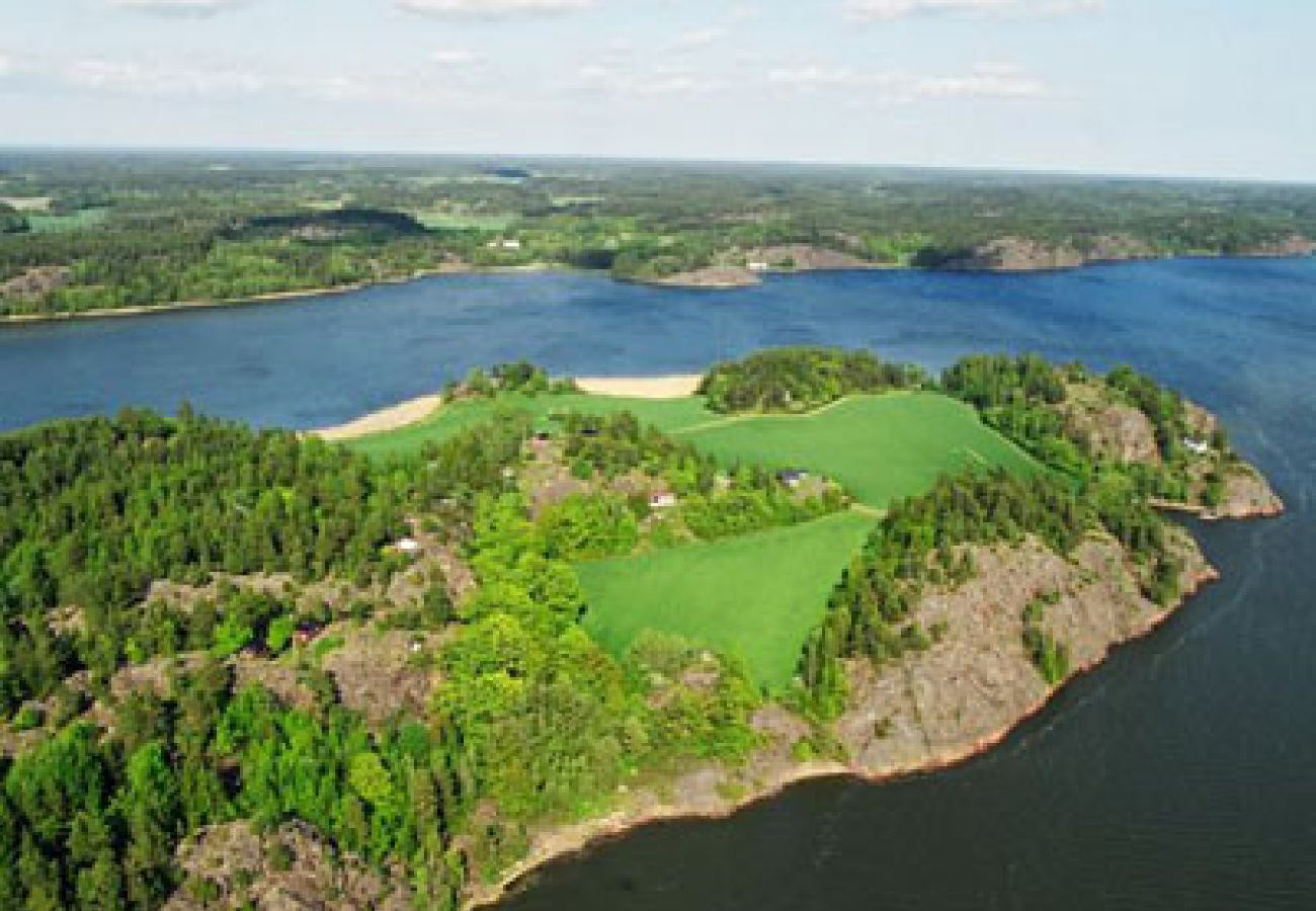 Ferienhaus in Vikbolandet - Urlaub mit Meerblick und Sauna