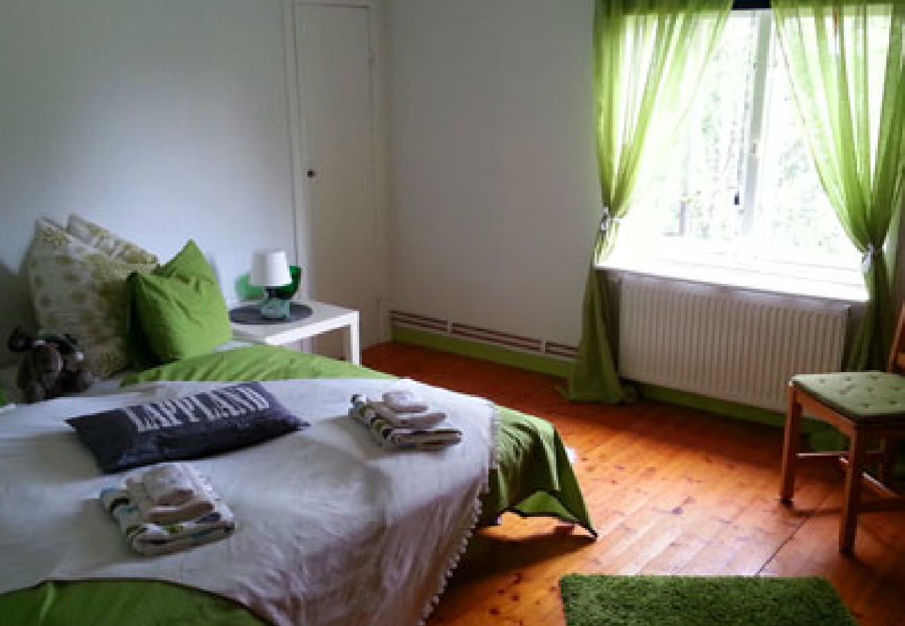 Ferienhaus in Abborrträsk - Komfortables Ferienhaus direkt am See, Angeln, Jagd, Schneemobile fahren direkt ab Haus
