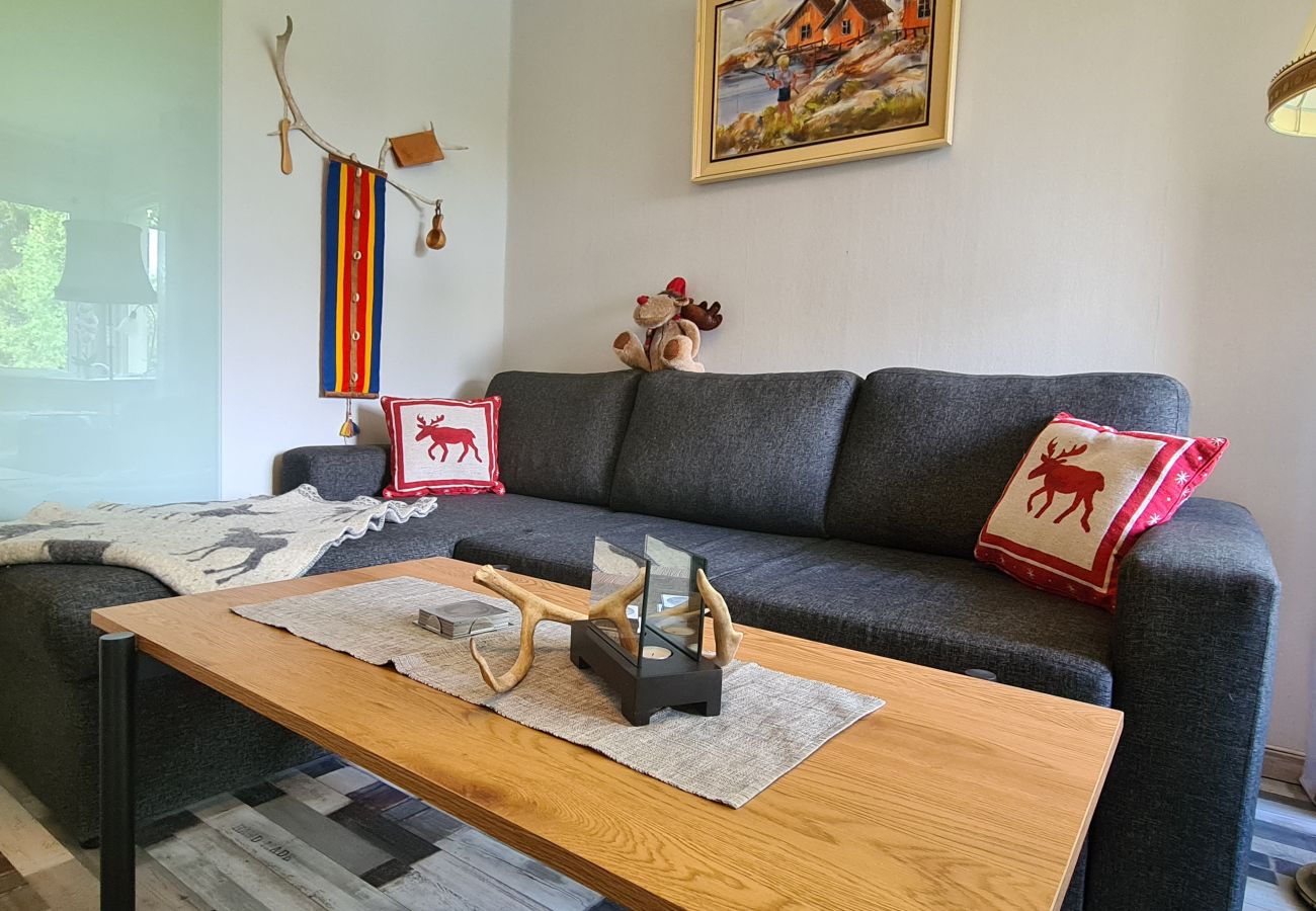 Ferienhaus in Abborrträsk - Komfortables Ferienhaus direkt am See, Angeln, Jagd, Schneemobile fahren direkt ab Haus