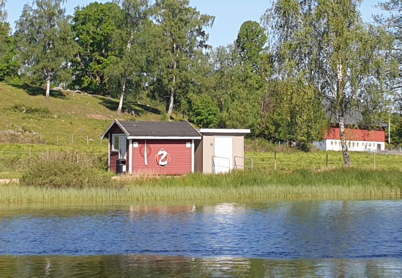 Ferienhaus in Karl Gustav - Grosses Ferienhaus mit Sauna zwischen 4 Seen