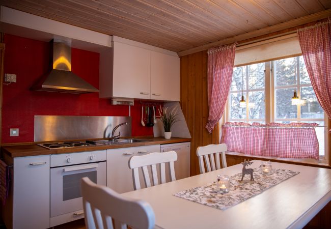 Ferienhaus in Gargnäs - Blockhaus im Herzen Lapplands