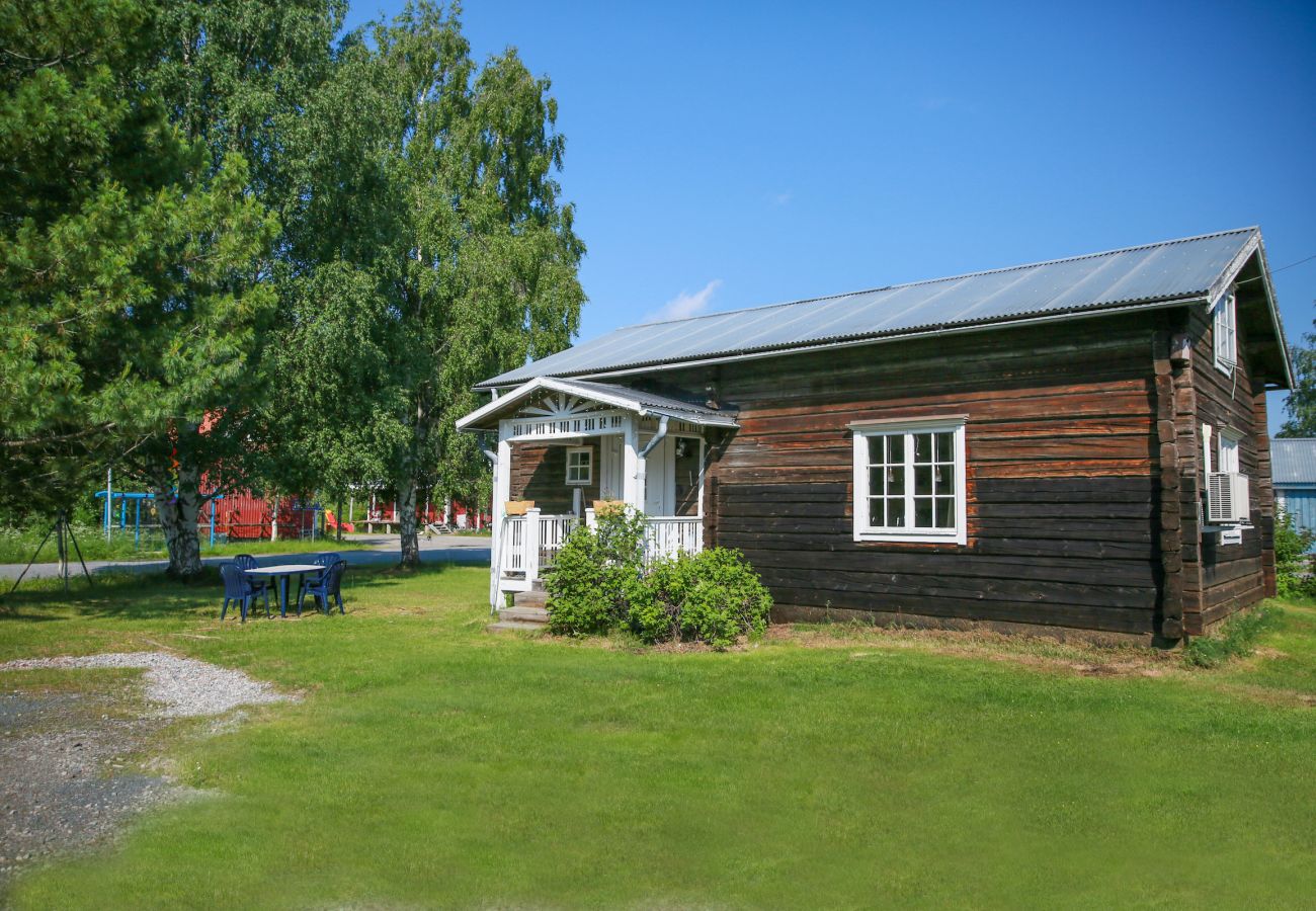 Ferienhaus in Gargnäs - Blockhaus im Herzen Lapplands
