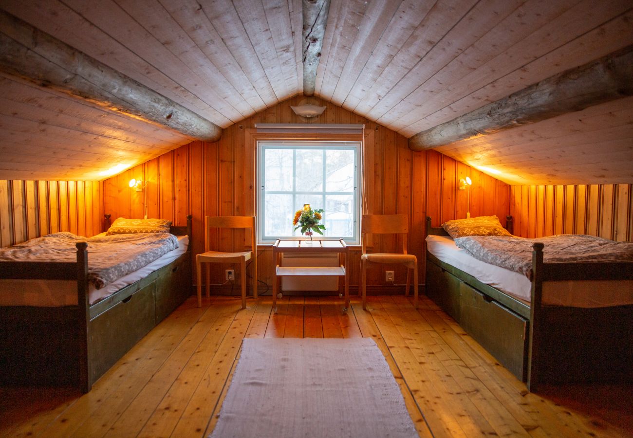 Ferienhaus in Gargnäs - Blockhaus im Herzen Lapplands