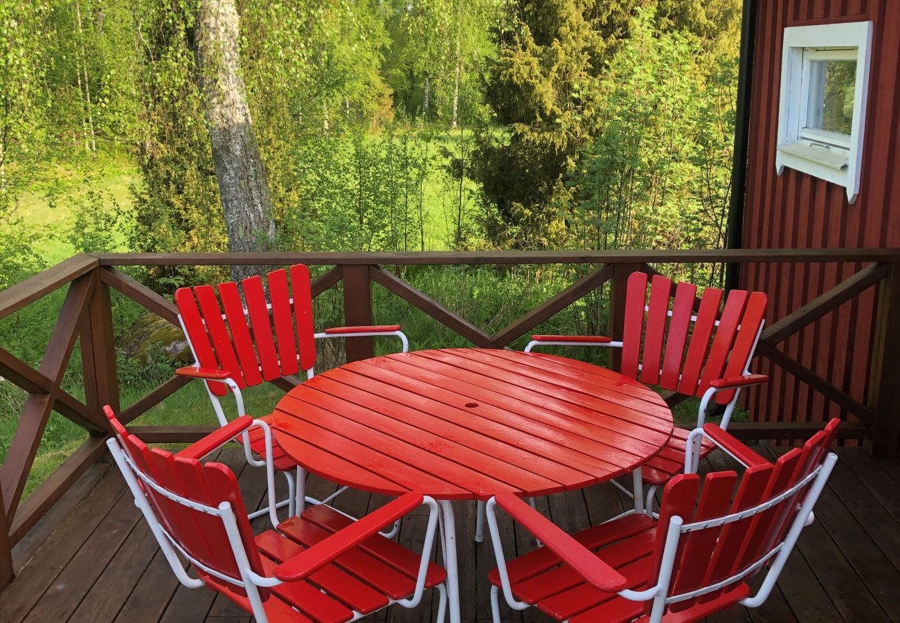 Ferienhaus in Bengtsfors - Schönes Ferienhaus am See mit Boot