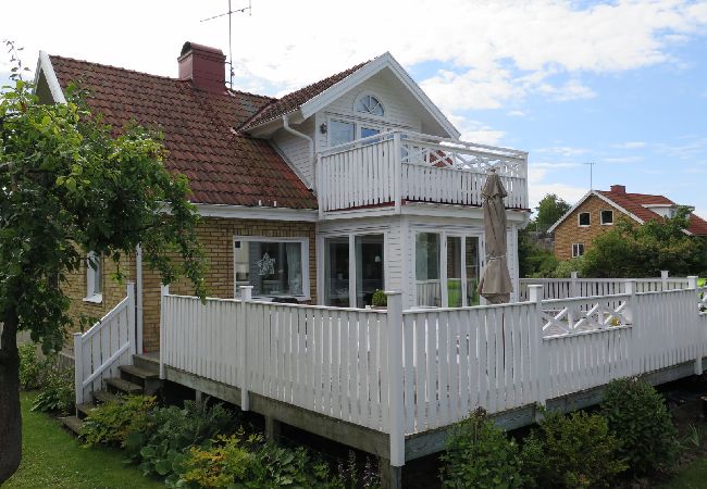 Ferienhaus in Västra Frölunda - Schöne Privatvilla unweit von Göteborgs Zentrum Ferienhaus in Västra Frölunda - Schöne Privatvilla unweit von Göteborgs Zentrum