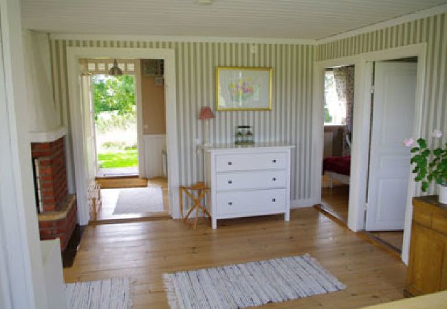 Ferienhaus in Malmköping - Gemütliches Ferienhaus zwischen Wiesen und Weiden im Land der Schlösser und Herrensitze Ferienhaus in Malmköping - Gemütliches Ferienhaus zwischen Wiesen und Weiden im Land der Schlösser und Herrensitze