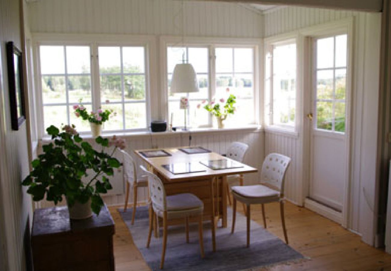 Ferienhaus in Malmköping - Gemütliches Ferienhaus zwischen Wiesen und Weiden im Land der Schlösser und Herrensitze