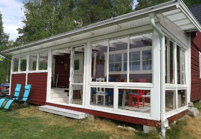 Ferienhaus in Trehörningsjö - Natururlaub direkt am See im Ångermanland