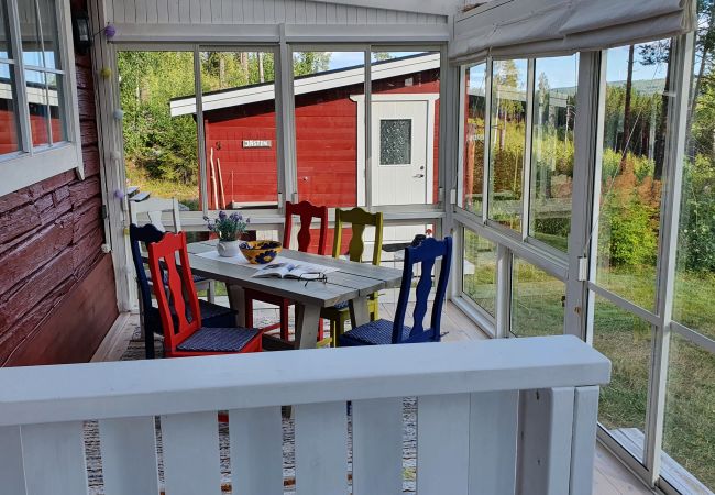 Ferienhaus in Trehörningsjö - Natururlaub direkt am See im Ångermanland