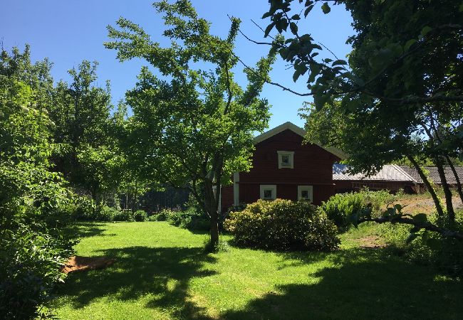 Ferienhaus in Aspabruk - Ferienhaus mitten im Wald von Trived zwischen zwei Seen