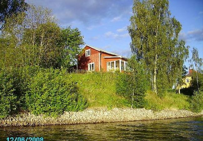 Ferienhaus in Näsåker - Schönes Ferienhaus am Ufer des Ångermanälven