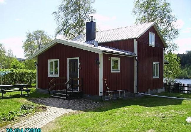 Ferienhaus in Näsåker - Schönes Ferienhaus am Ufer des Ångermanälven