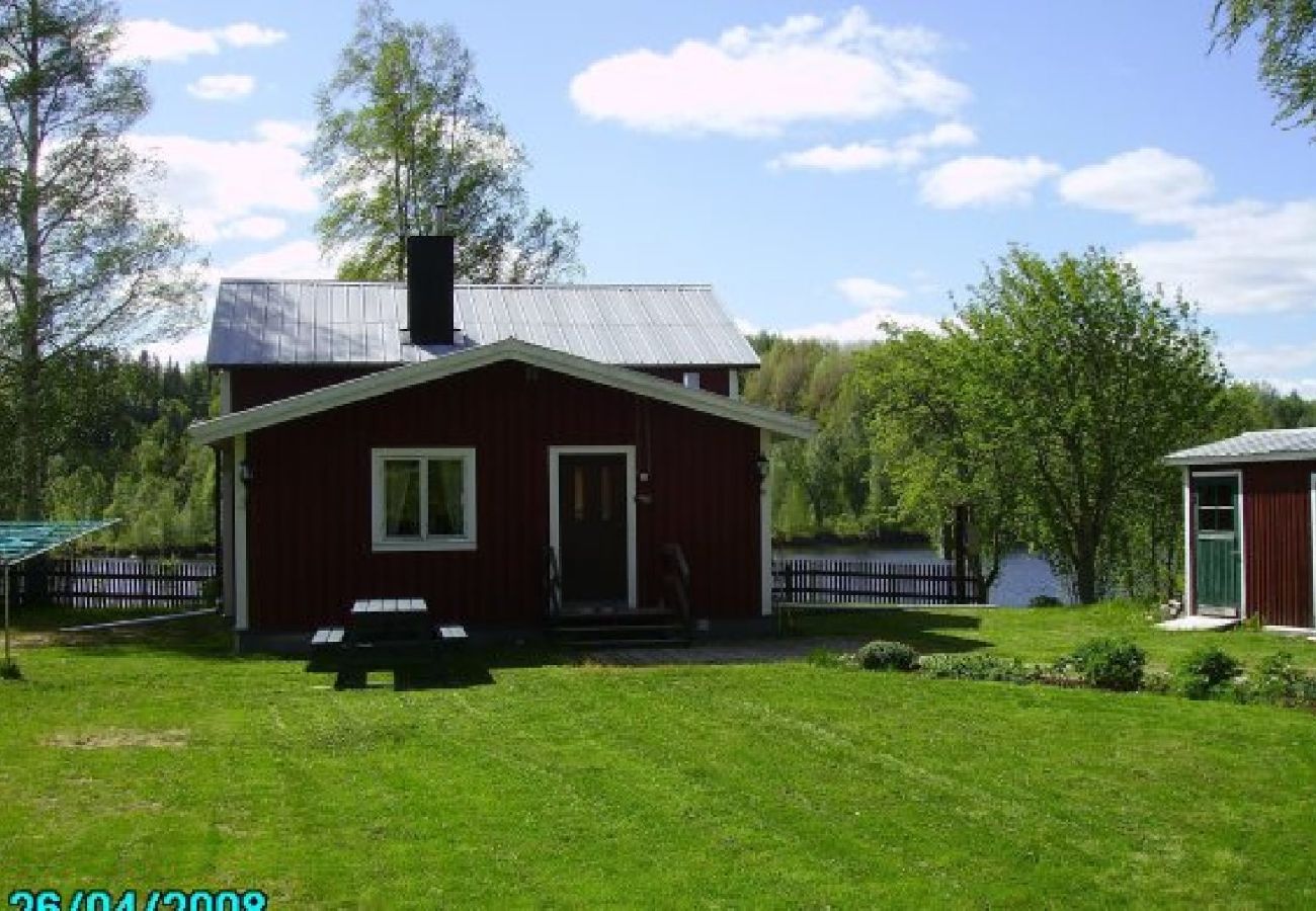 Ferienhaus in Näsåker - Schönes Ferienhaus am Ufer des Ångermanälven