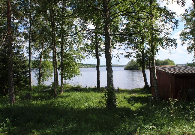 Ferienhaus in Lekeryd - Wunderbares Ferienhaus auf einem Seegrundstück in Småland