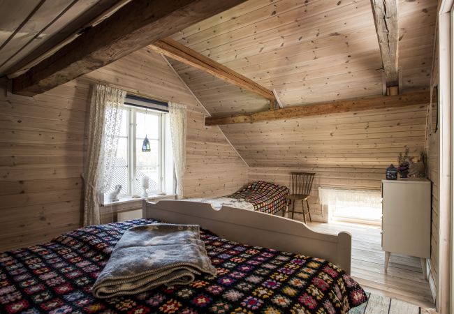 Ferienhaus in Gällö - Schönes Ferienhaus mit Seeblick auf einem Landhof