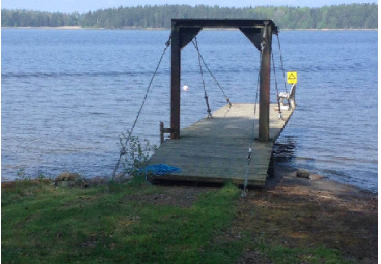 Ferienhaus in Köpmannebro - Einzigartiges Ferienhaus 40 Meter vom Wasser mit Boot