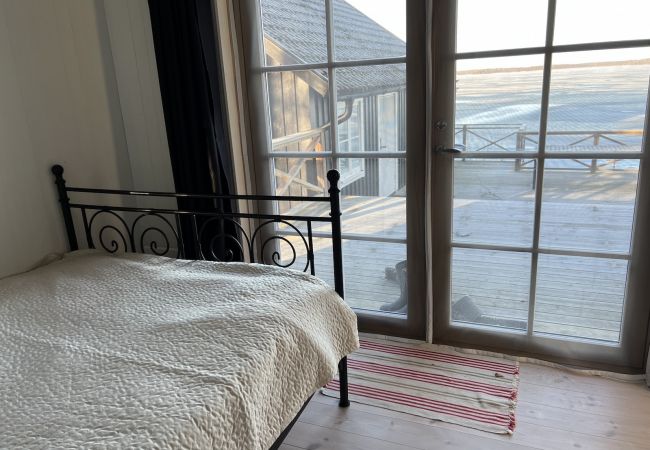 Ferienhaus in Näshulta - Ferienhaus sirekt am See mit eigener Badestelle Ferienhaus in Näshulta - Ferienhaus sirekt am See mit eigener Badestelle