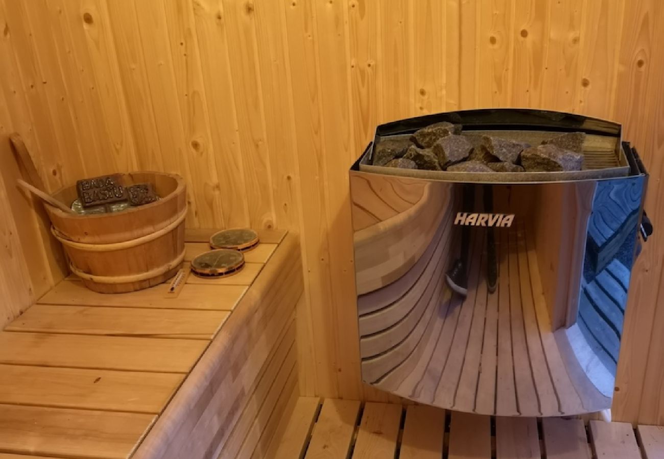 Ferienhaus in Näshulta - Ferienhaus sirekt am See mit eigener Badestelle