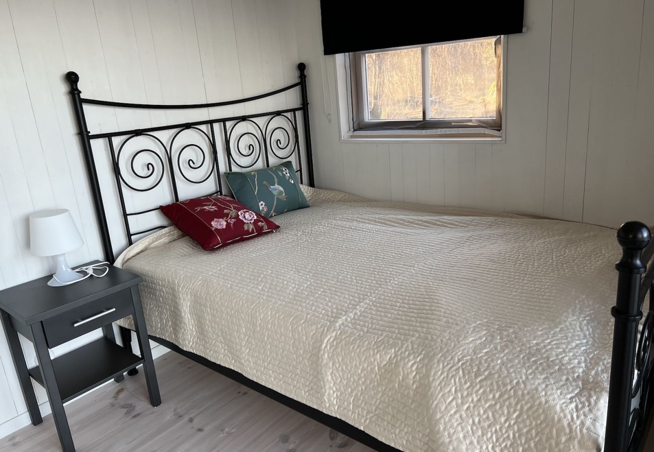 Ferienhaus in Näshulta - Ferienhaus sirekt am See mit eigener Badestelle