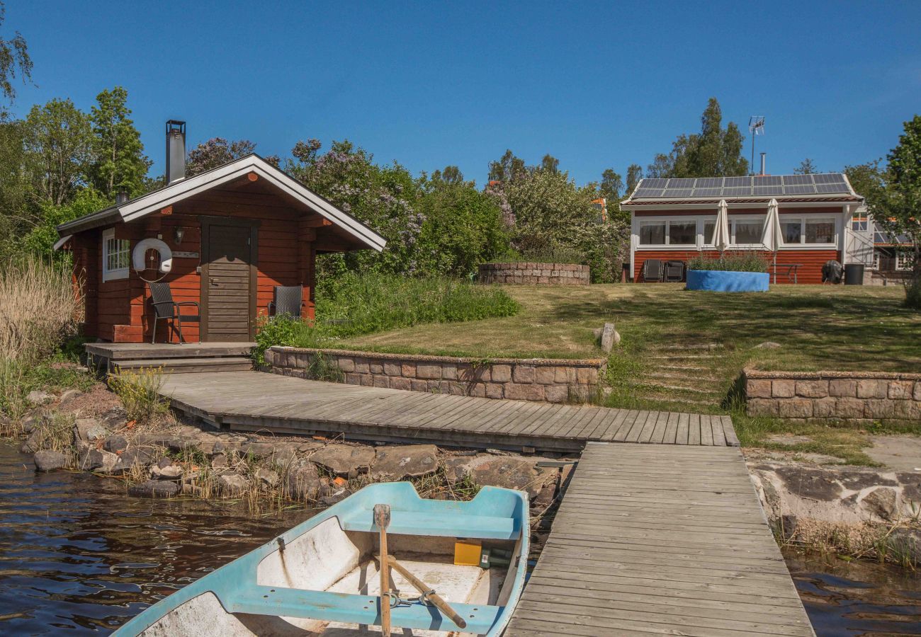 Ferienhaus in Gränna - Gemütliche Ferienhaus am See unweit von Gränna