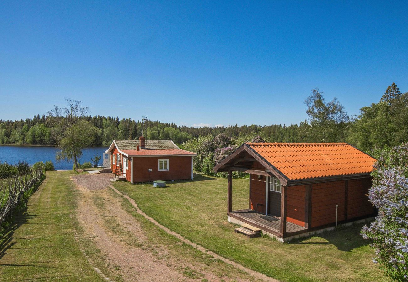 Ferienhaus in Gränna - Gemütliche Ferienhaus am See unweit von Gränna