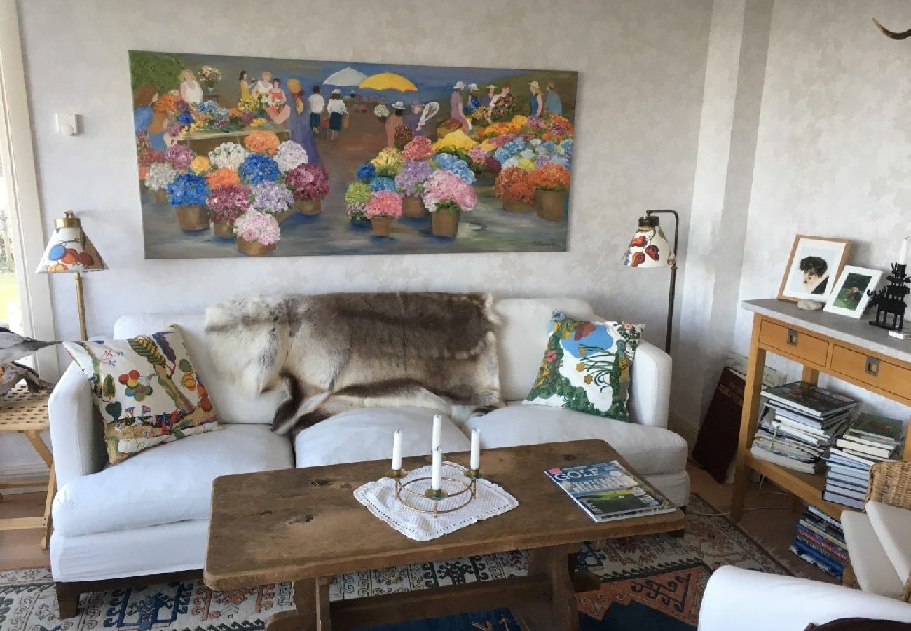 Ferienhaus in Gnesta - Traumurlaub am See auf einem Herrengut in Sörmland