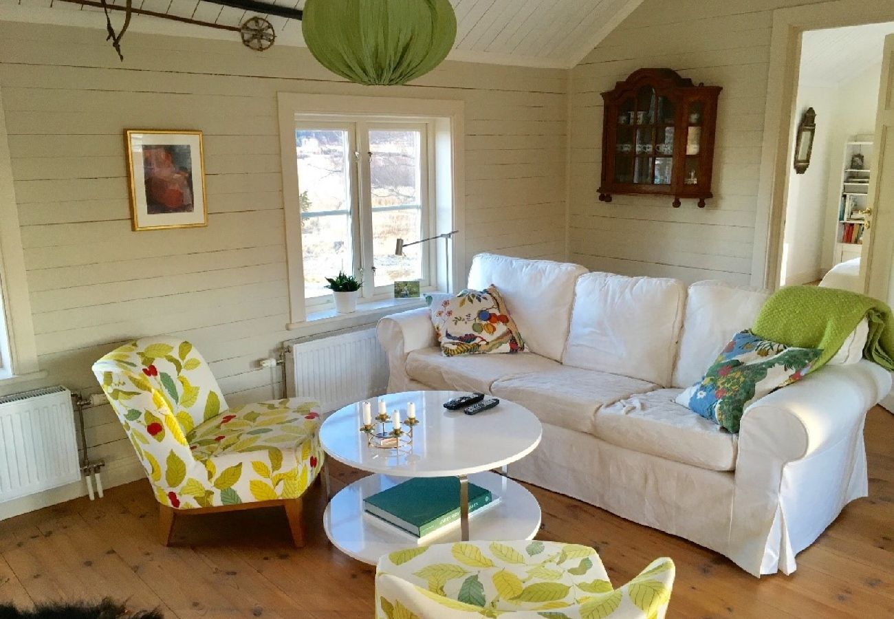 Ferienhaus in Gnesta - Traumurlaub am See auf einem Herrengut in Sörmland