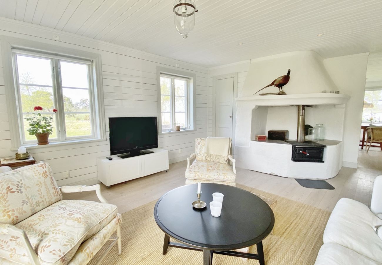 Ferienhaus in Gnesta - Traumurlaub am See auf einem Herrengut in Sörmland