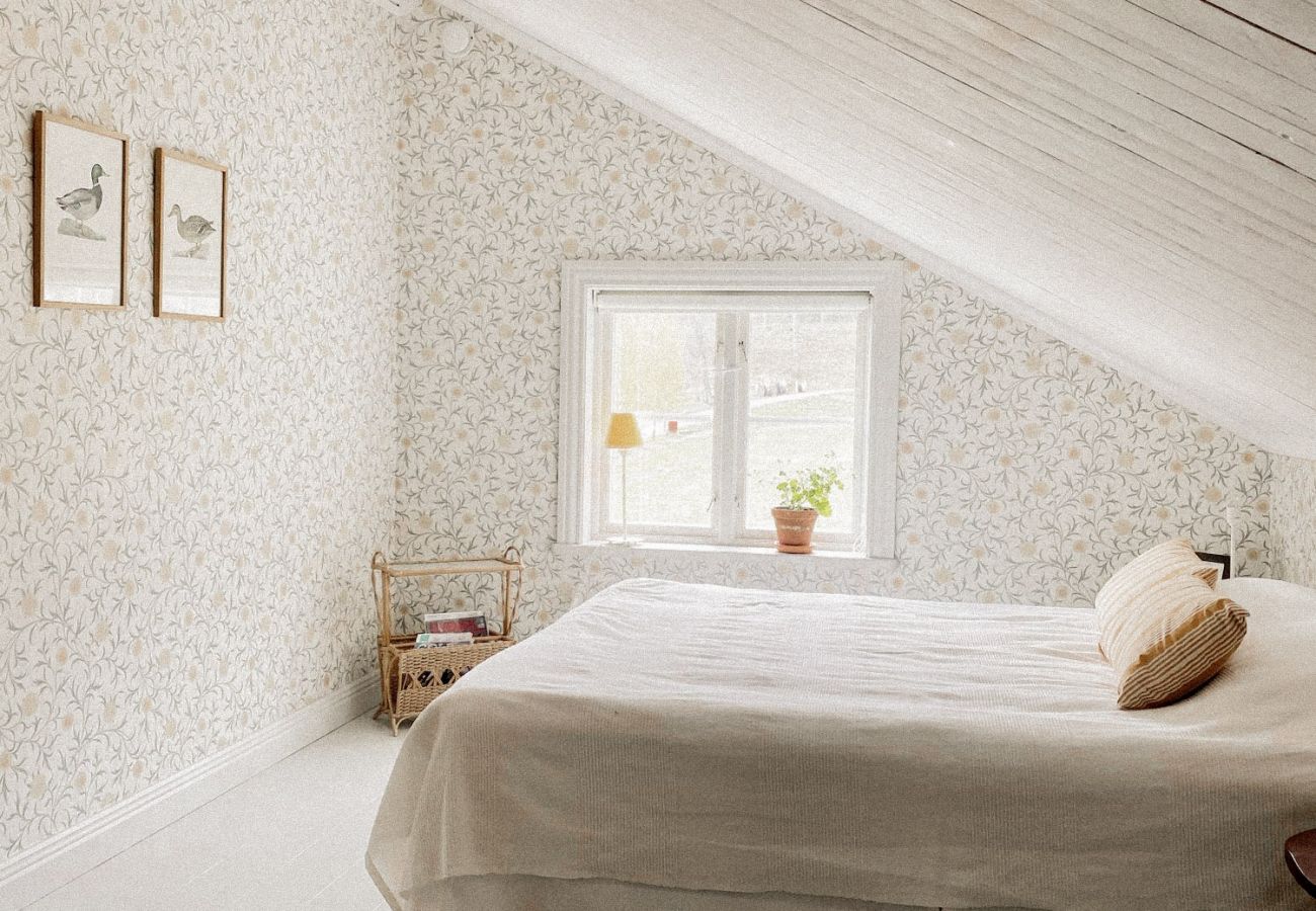 Ferienhaus in Gnesta - Traumurlaub am See auf einem Herrengut in Sörmland