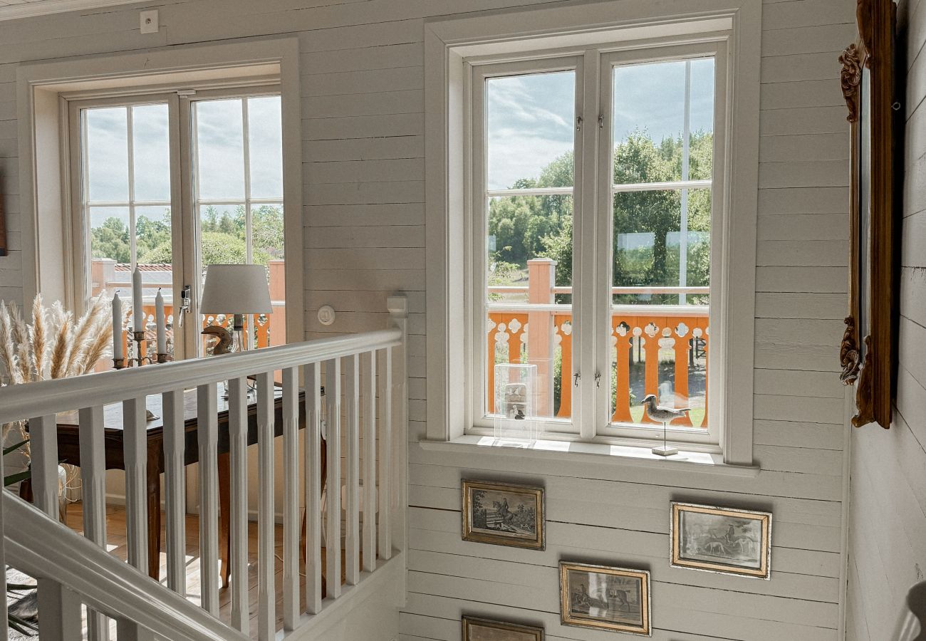 Ferienhaus in Gnesta - Traumurlaub am See auf einem Herrengut in Sörmland