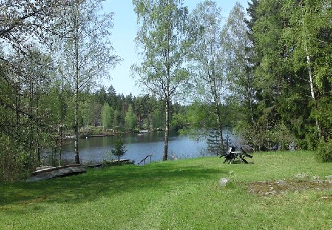 Ferienhaus in Hultsfred - Wunderbares Ferienhaus mit Seelage, Boot und Internet Ferienhaus in Hultsfred - Wunderbares Ferienhaus mit Seelage, Boot und Internet