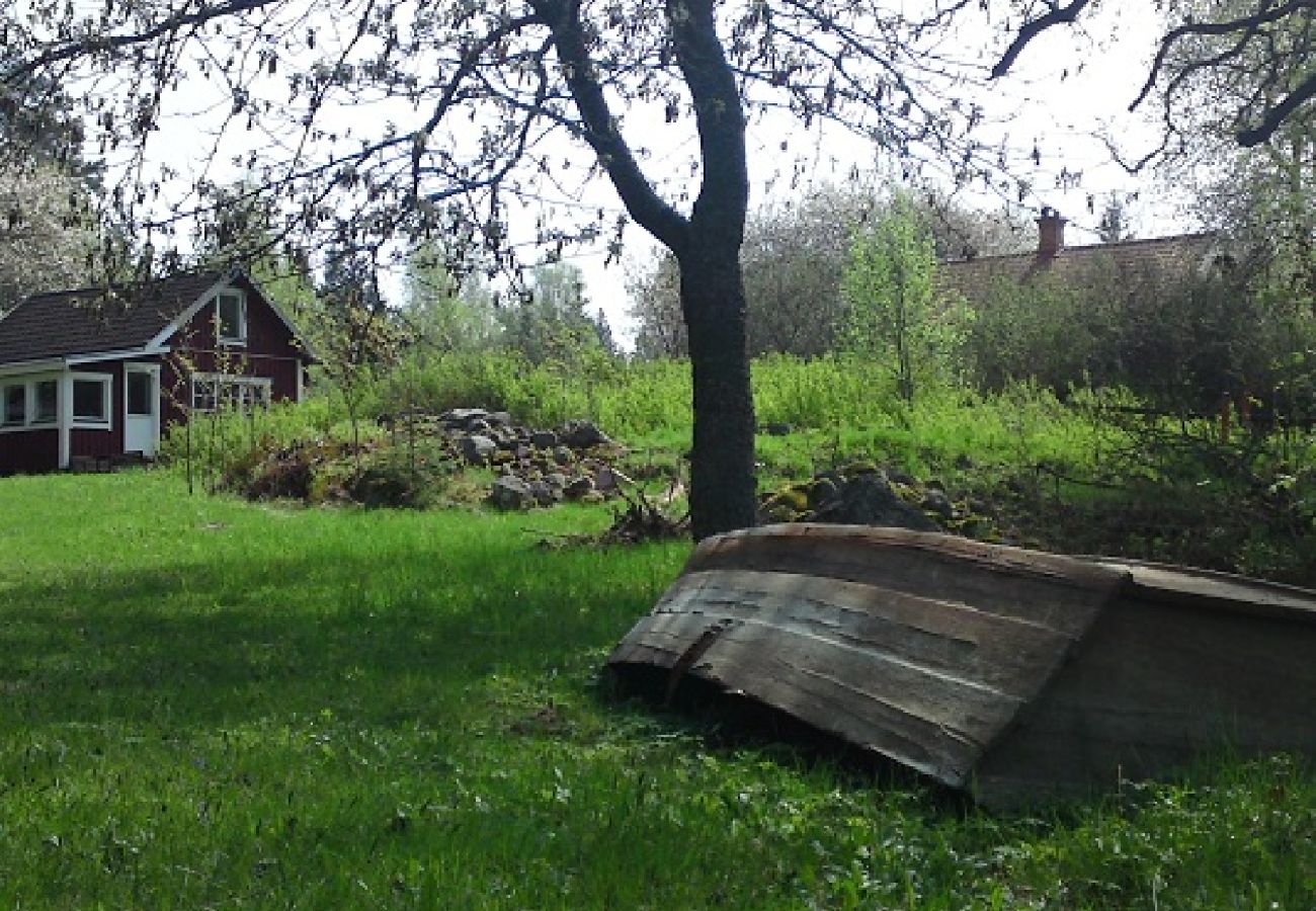 Ferienhaus in Hultsfred - Wunderbares Ferienhaus mit Seelage, Boot und Internet