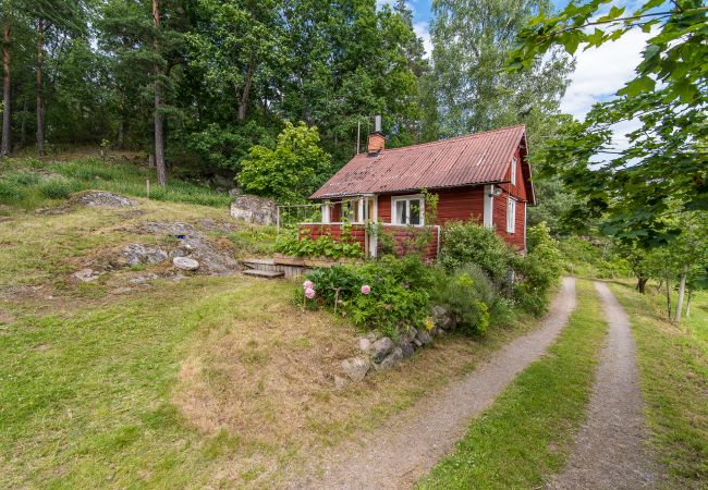 Ferienhaus in Valdemarsvik - Urlaub auf dem Bauernhof 10 Minuten von der Ostseeküste