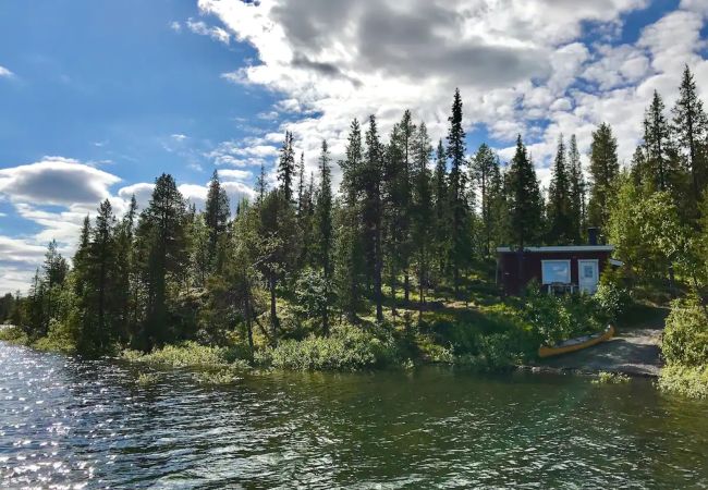 Ferienhaus in Kiruna - Urlaub am Wasser mit Nordlichtern oder Mitternachtssonne