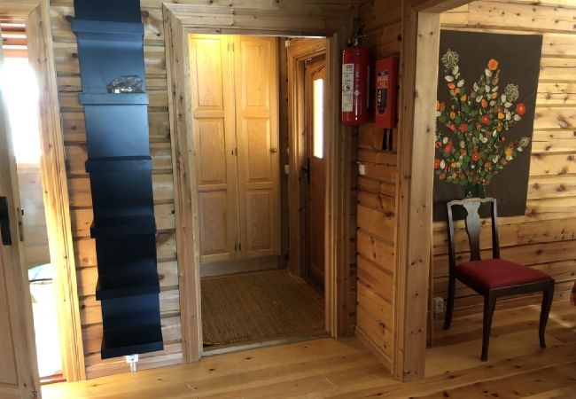 Ferienhaus in Lidhult - Schöne Ferienhaus-Blockhütte zwischen den See Bolmen und Unnen mit eigenem Boot Ferienhaus in Lidhult - Schöne Ferienhaus-Blockhütte zwischen den See Bolmen und Unnen mit eigenem Boot